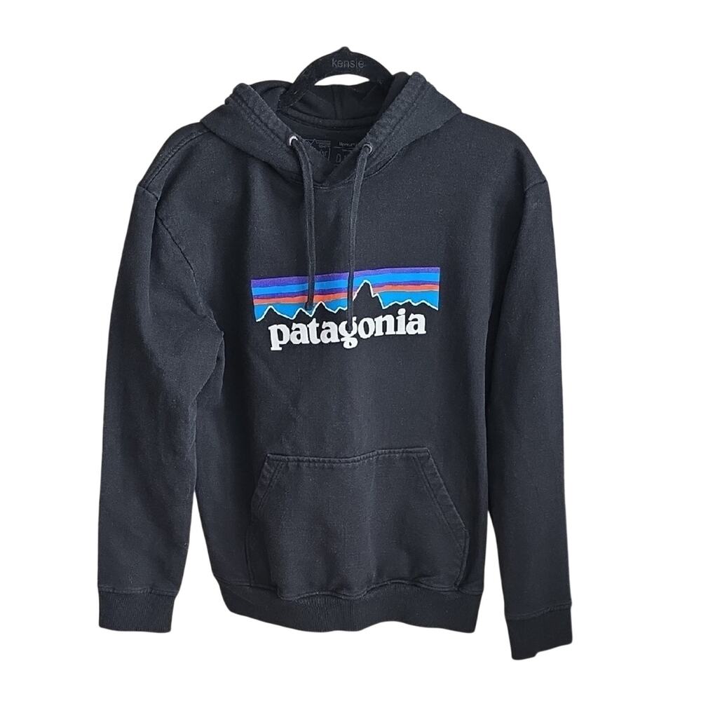 Patagonia P-6 Uprisal Hoody Black Logo Design Sweatshirt Mens Size Medium